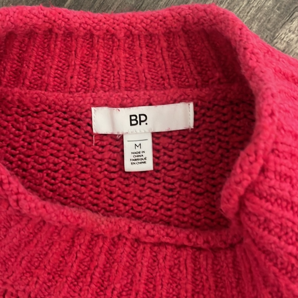 Hot Pink cropped sweater! - Picture 2 of 3